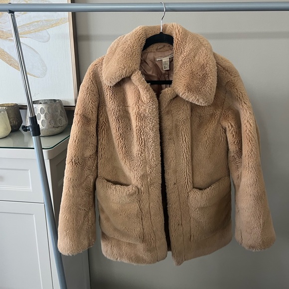 H&M Teddy Bear Coat - Picture 2 of 3
